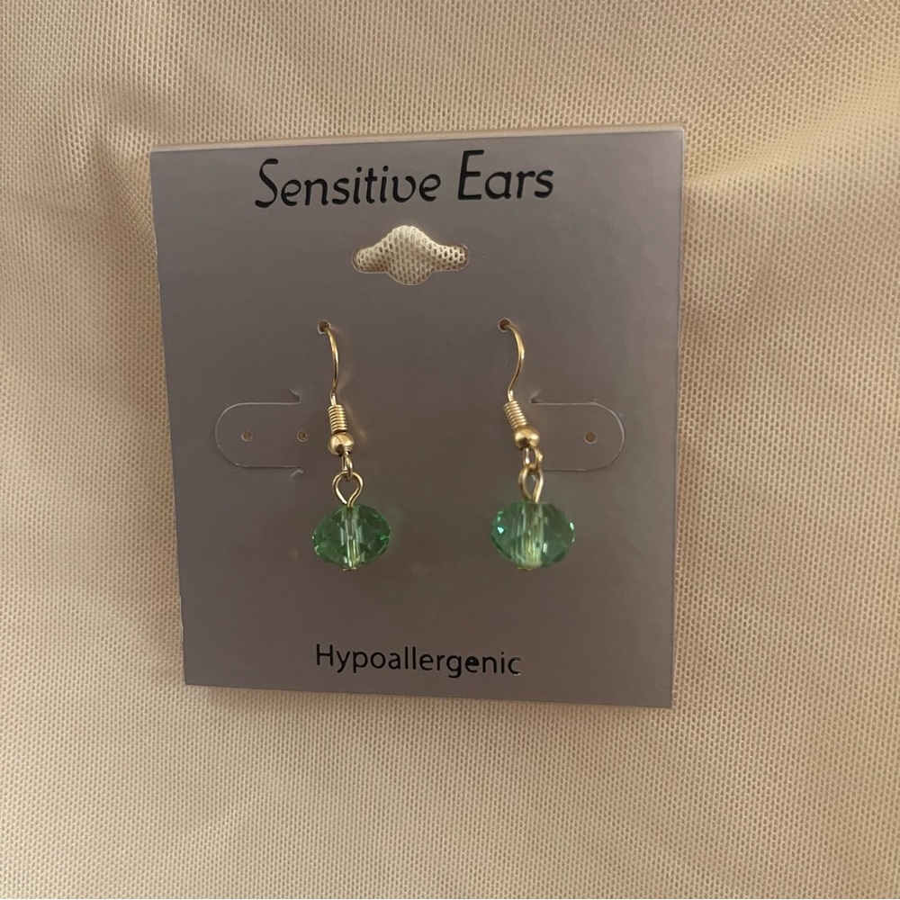 NEW! Green Dangle Earrings
